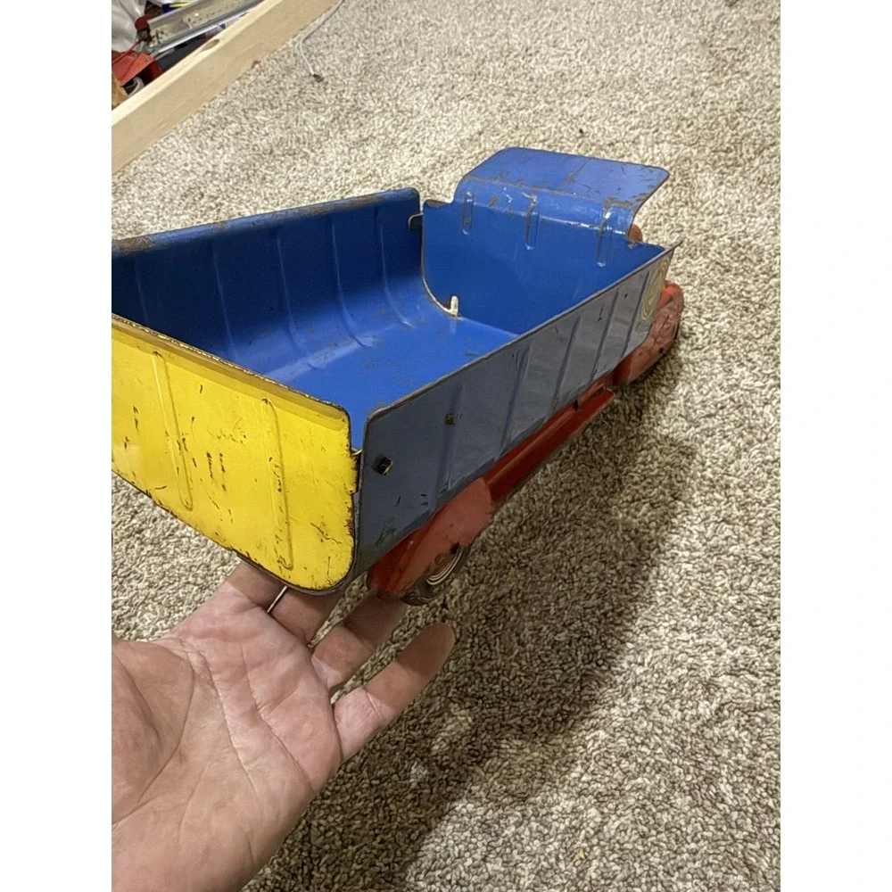 Vintage Lumar  Contractors Toy Dump truck Steel Its From The 1940s 1950s Era‎
